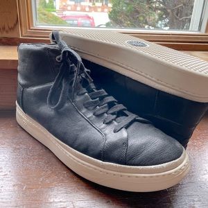 Men’s size 13 black Ugg sneakers